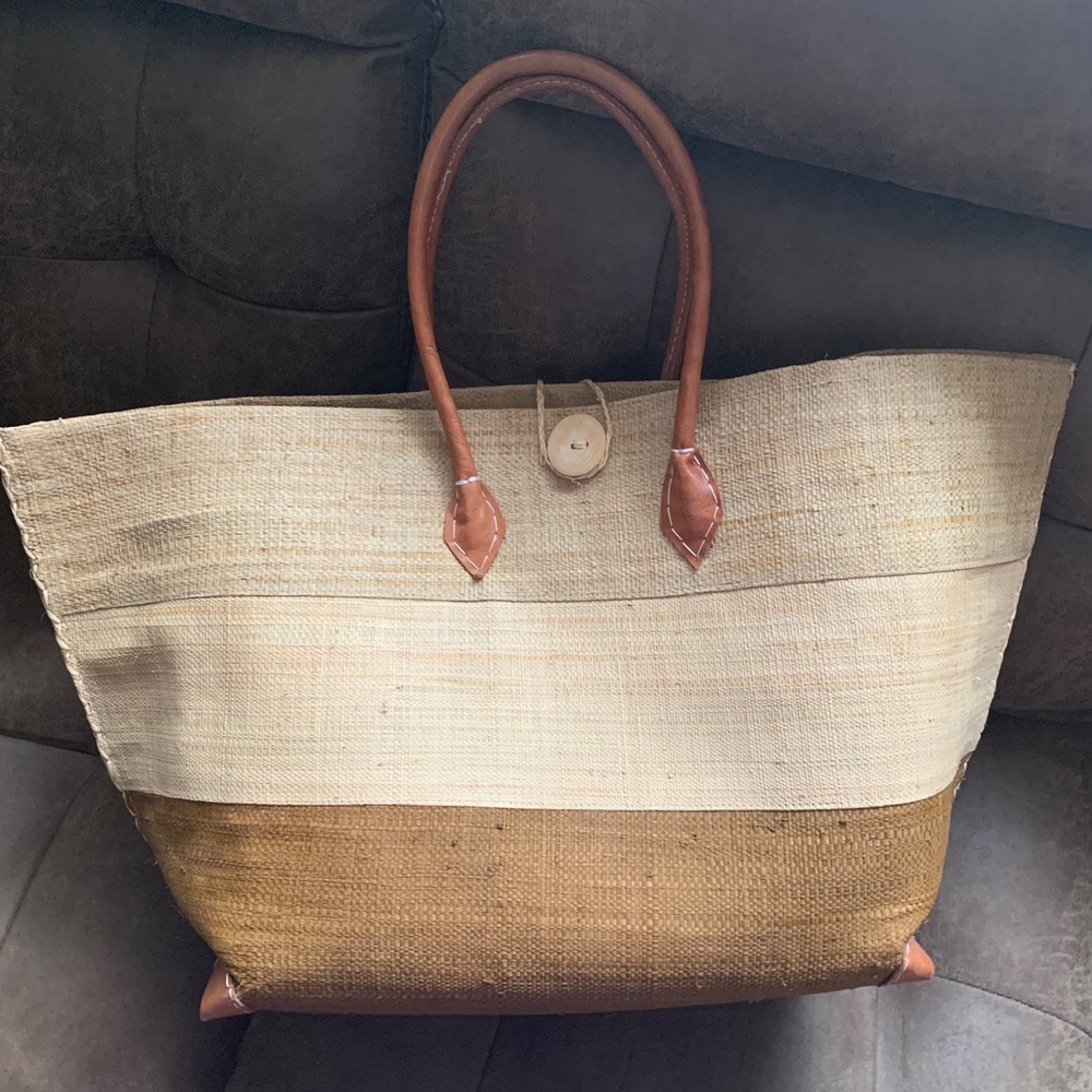 Large tote